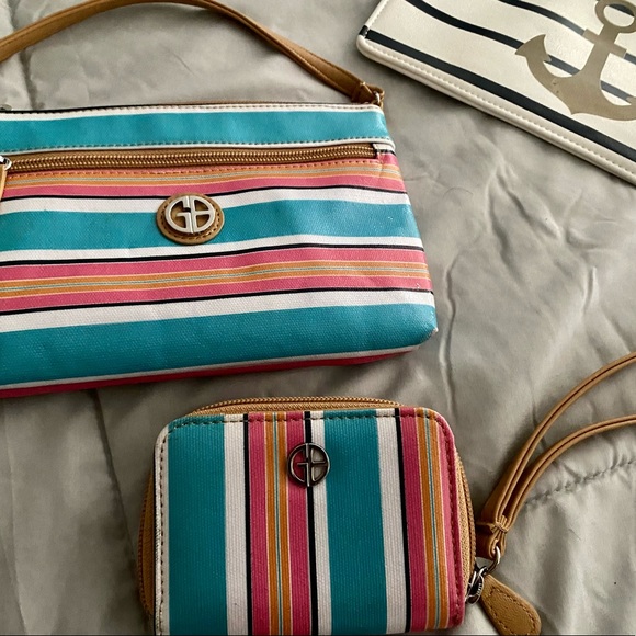 Giani Bernini Pouch & Wallet - Picture 2 of 6